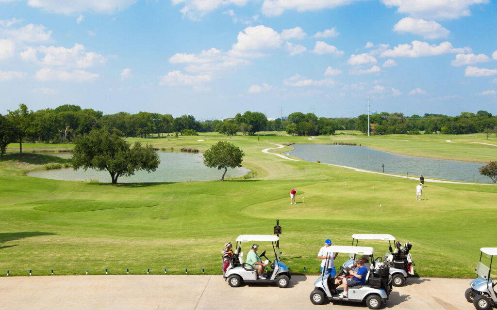 9 hole golf courses in Dallas